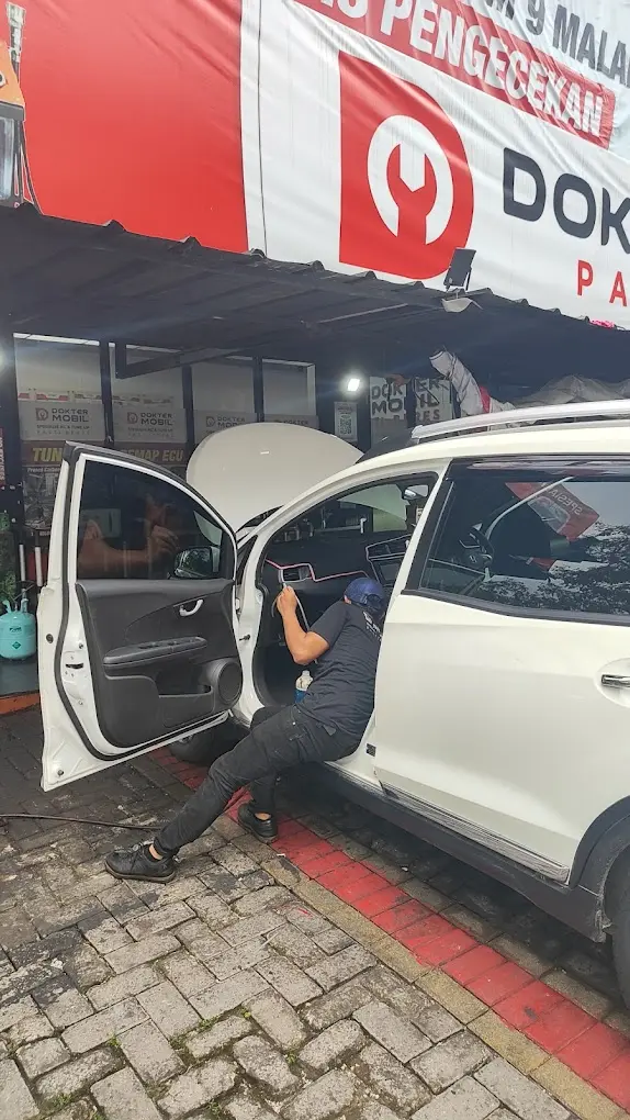 Carteran Mobil Pak Bambang: Solusi Perawatan Kendaraan di Jantung Cilacap